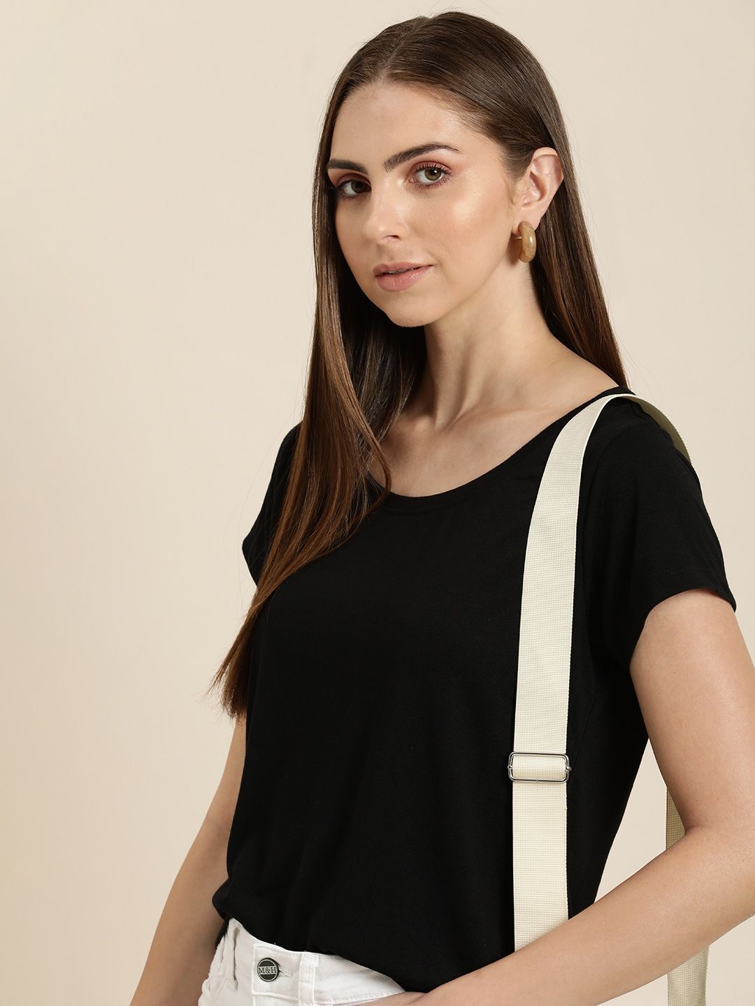All About You  Solid Round-Neck Casual T-shirt
