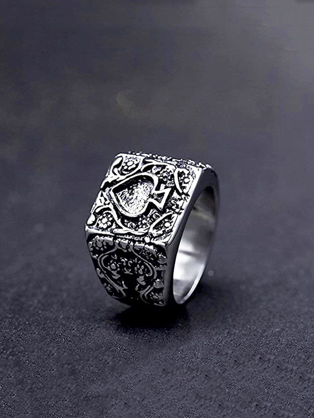 Buy Yellow Chimes Spade Design Finger Silver Ring -  - Accessories for Women