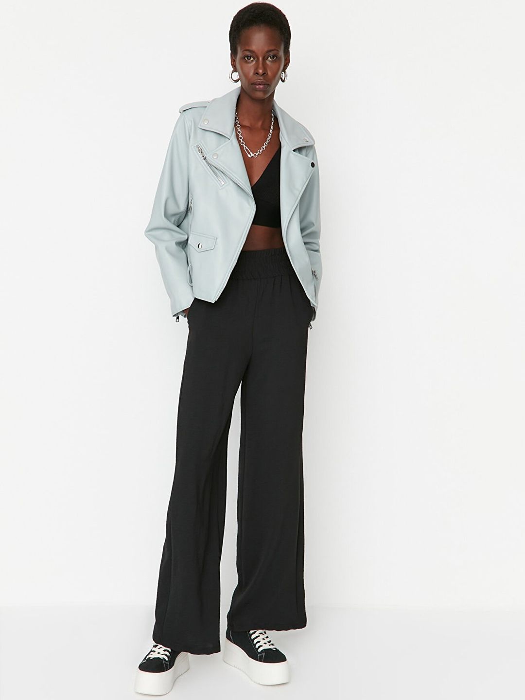 Trendyol Women Mid-Rise Parallel Trousers