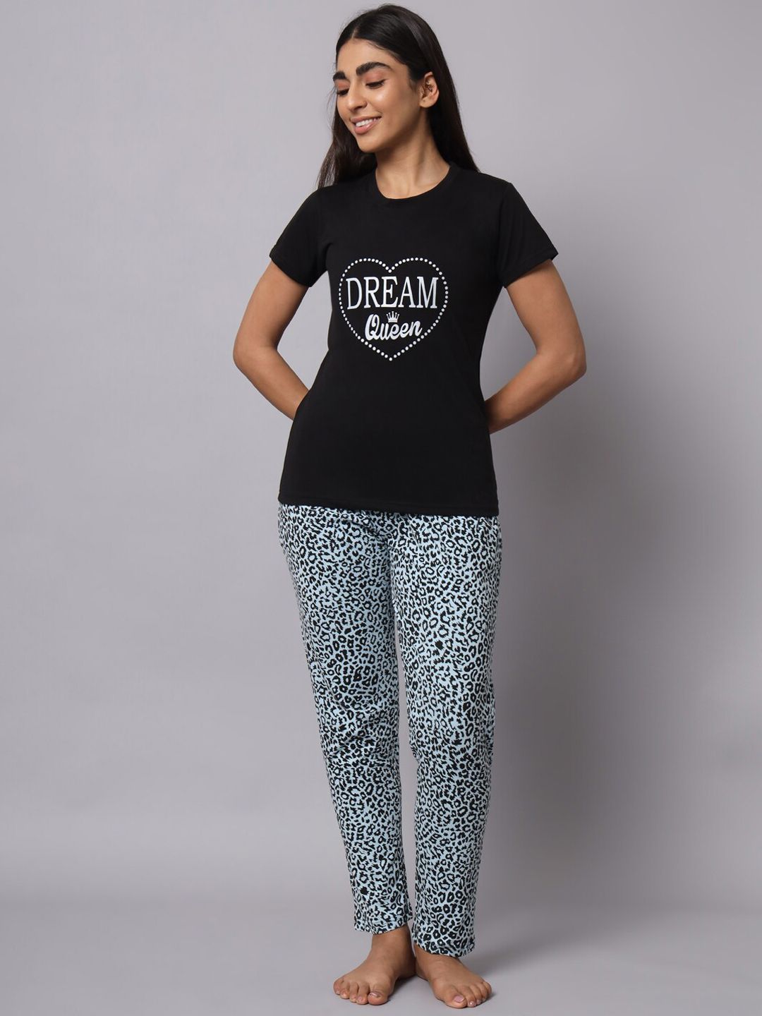 SEPHANI Women Black Typography Printed Pure Cotton Night Suit