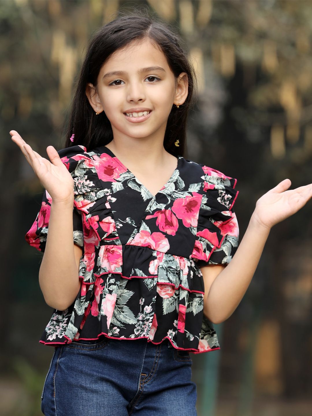 Girls Floral Printed V-Neck Ruffles Front Cut Peplum Top
