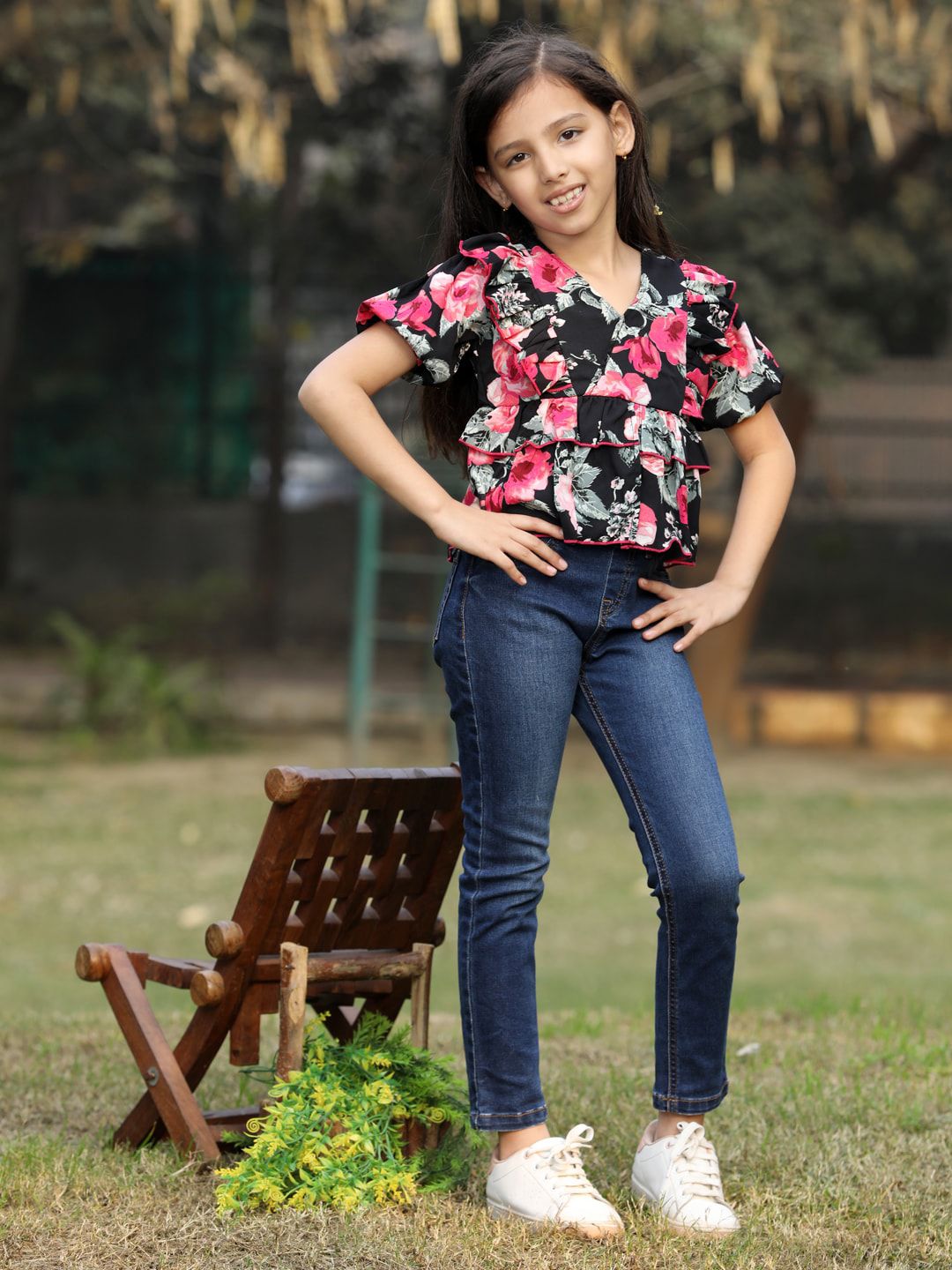 Girls Floral Printed V-Neck Ruffles Front Cut Peplum Top 6
