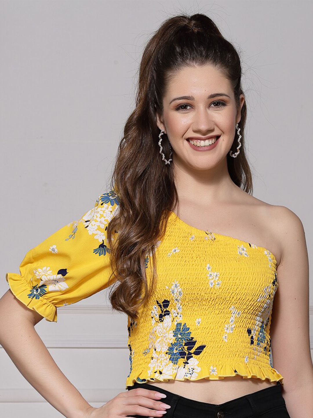 KASSUALLY Floral Print One Shoulder Crepe Crop Top