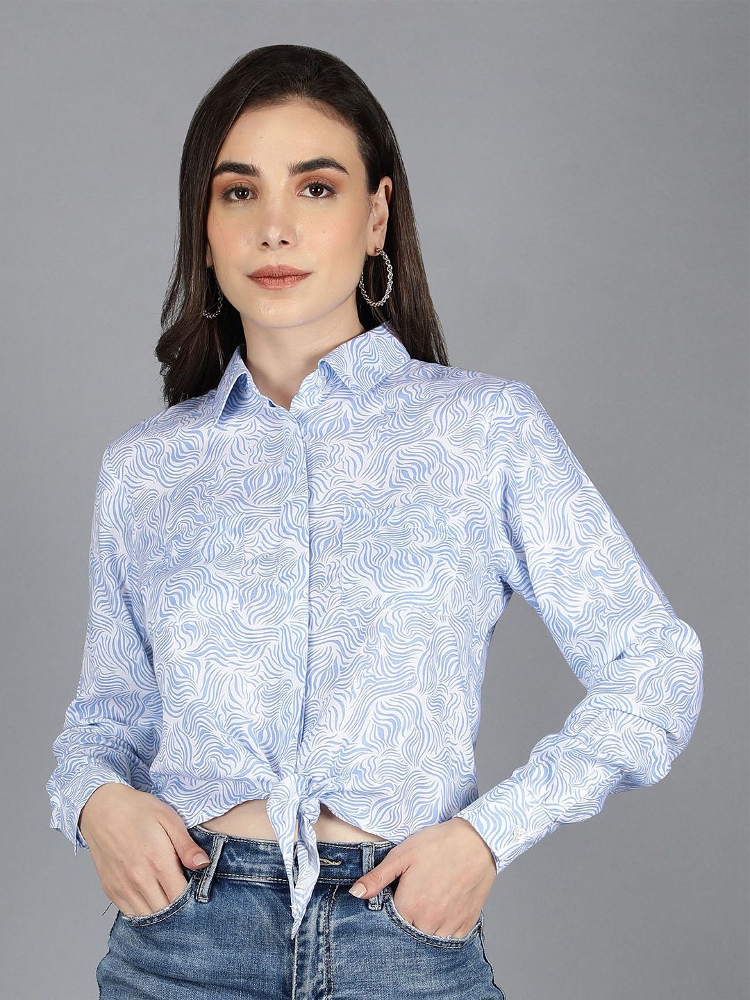 NUEVOSDAMAS White Printed Front Knot Shirt Style Crop Rayon Top