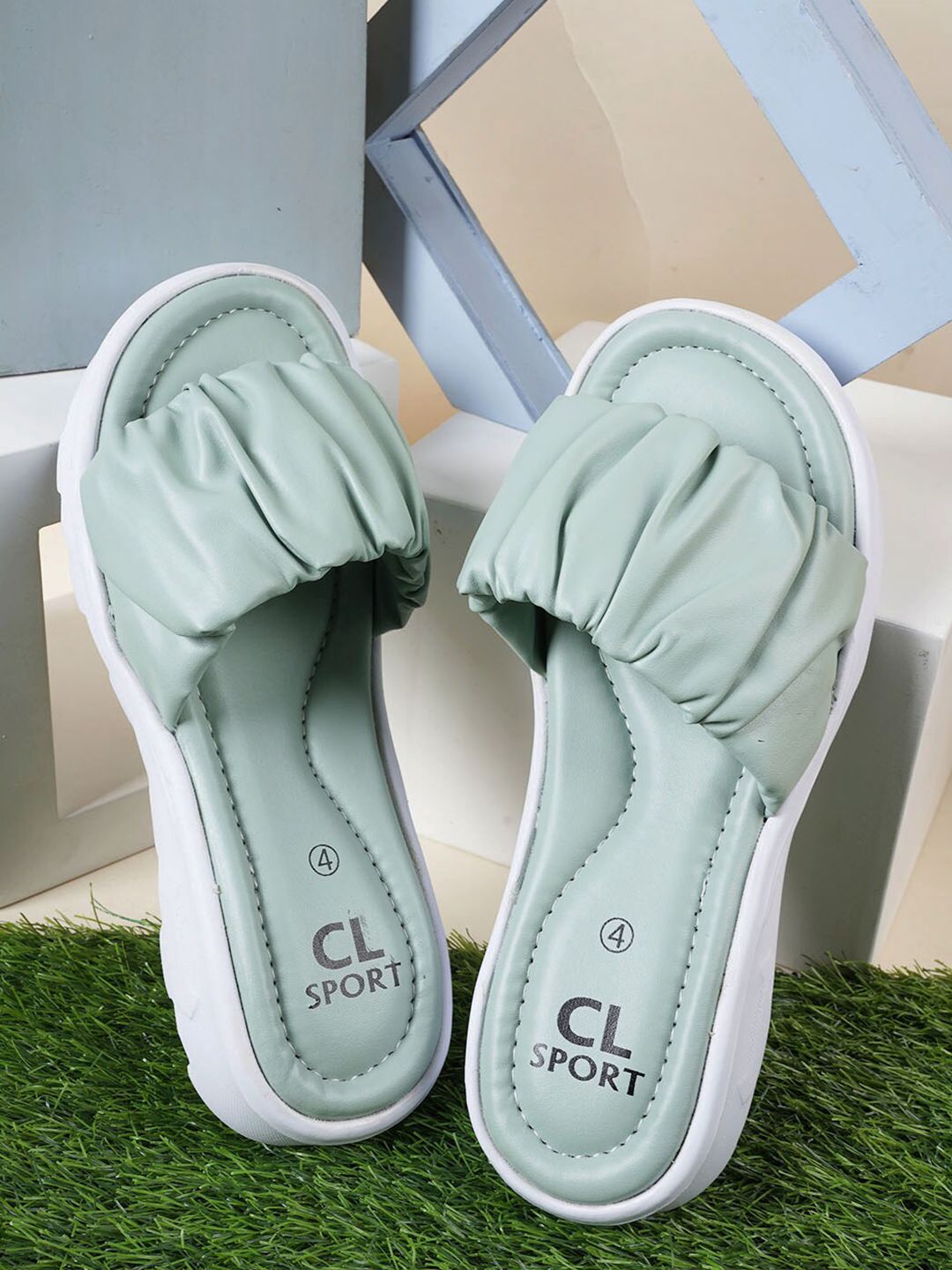 Carlton London sports Women Woven Design Open Toe Flats