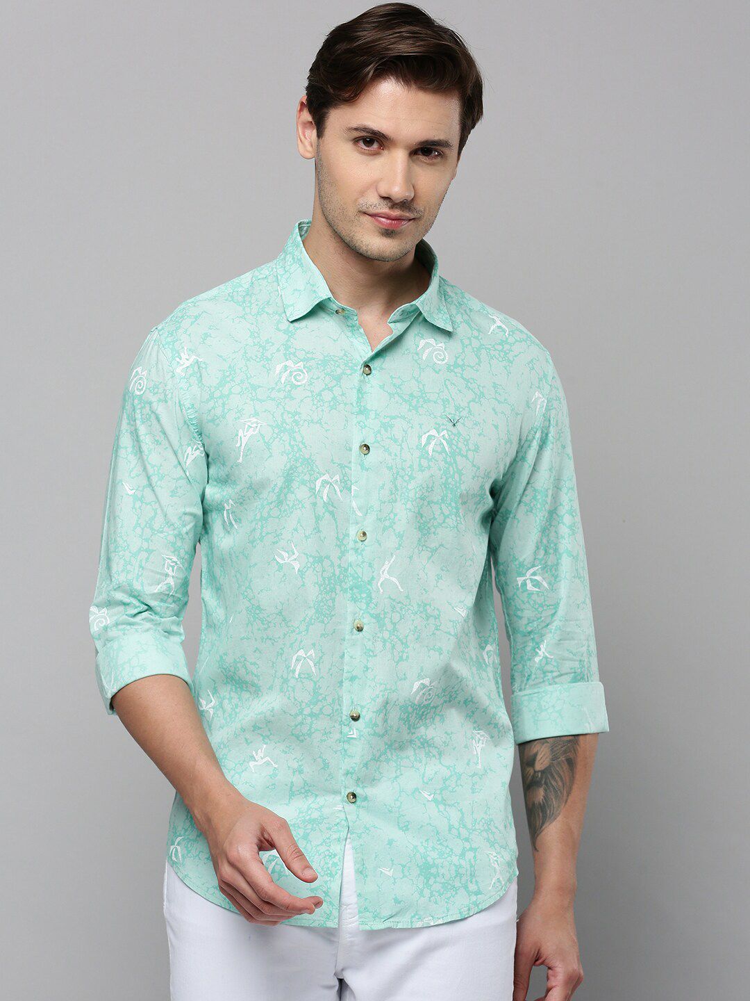 SHOWOFFFF Abstract Printed Spread Collar Long Sleeves Comfort Cotton Casual Shirt