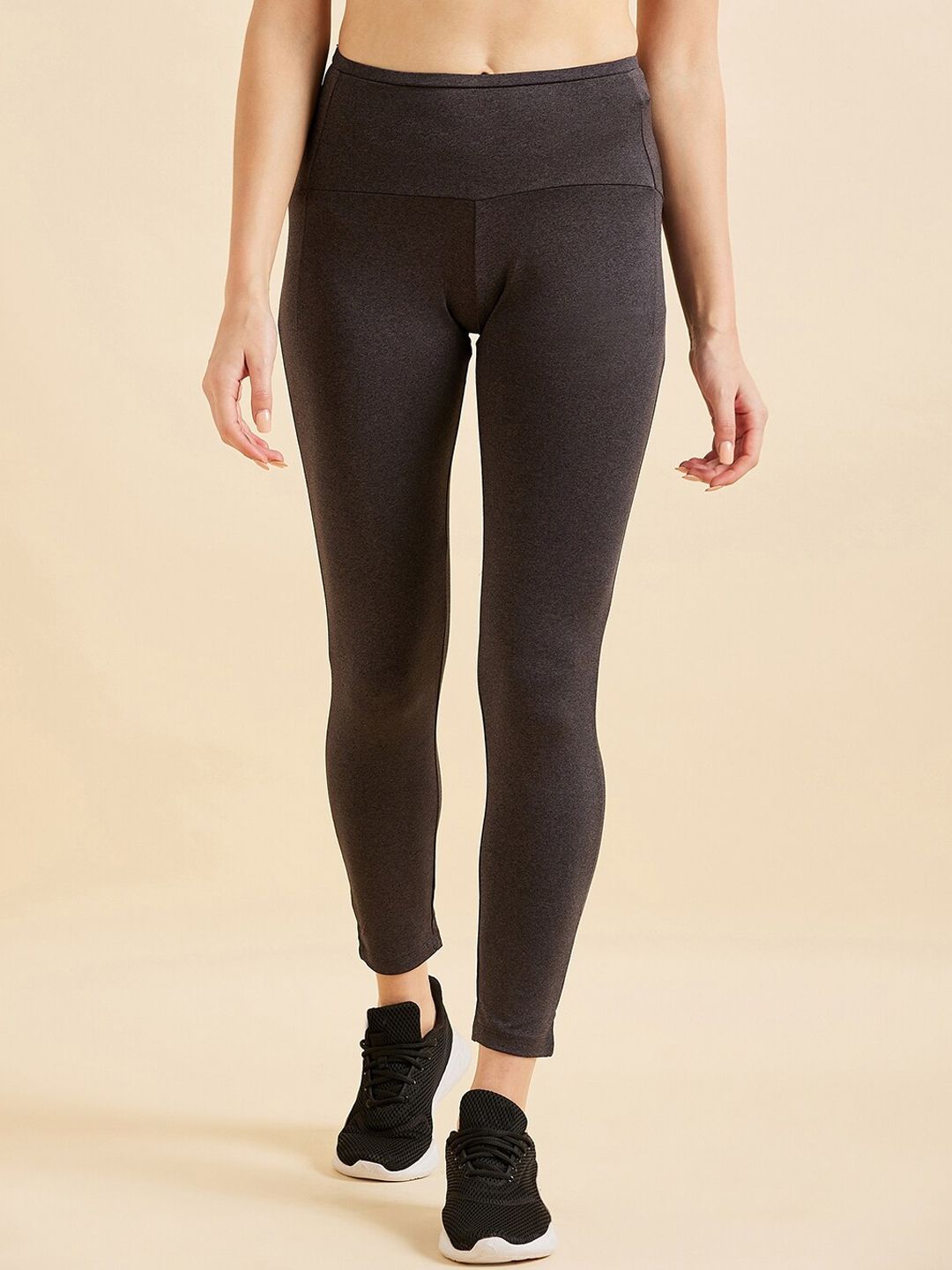 Sweet Dreams Women High-Rise Training & Gym Ankle Tights