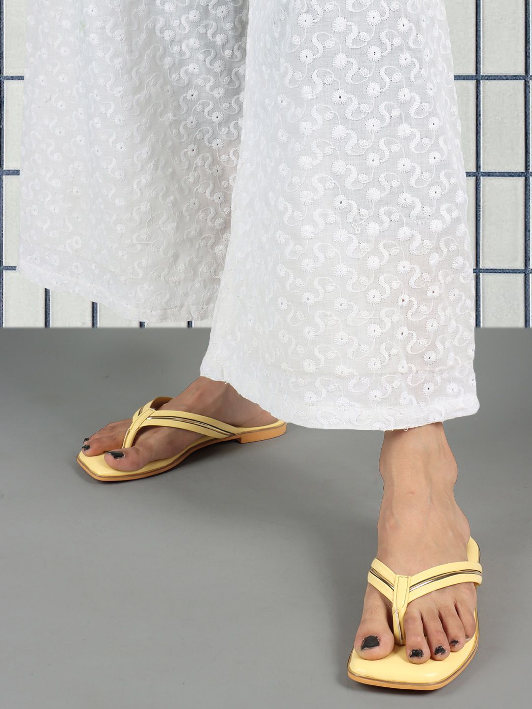 ELLE Strappy Open Toe Flats