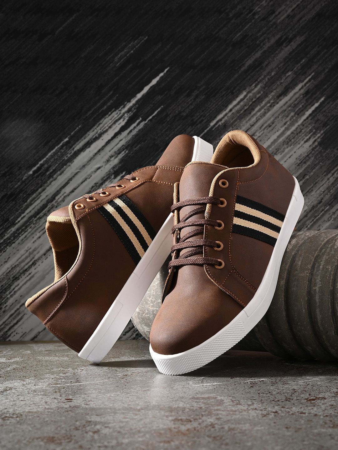 Roadster Men Brown & White Striped Lightweight Memory Foam Insole Contrast Sole Sneakers