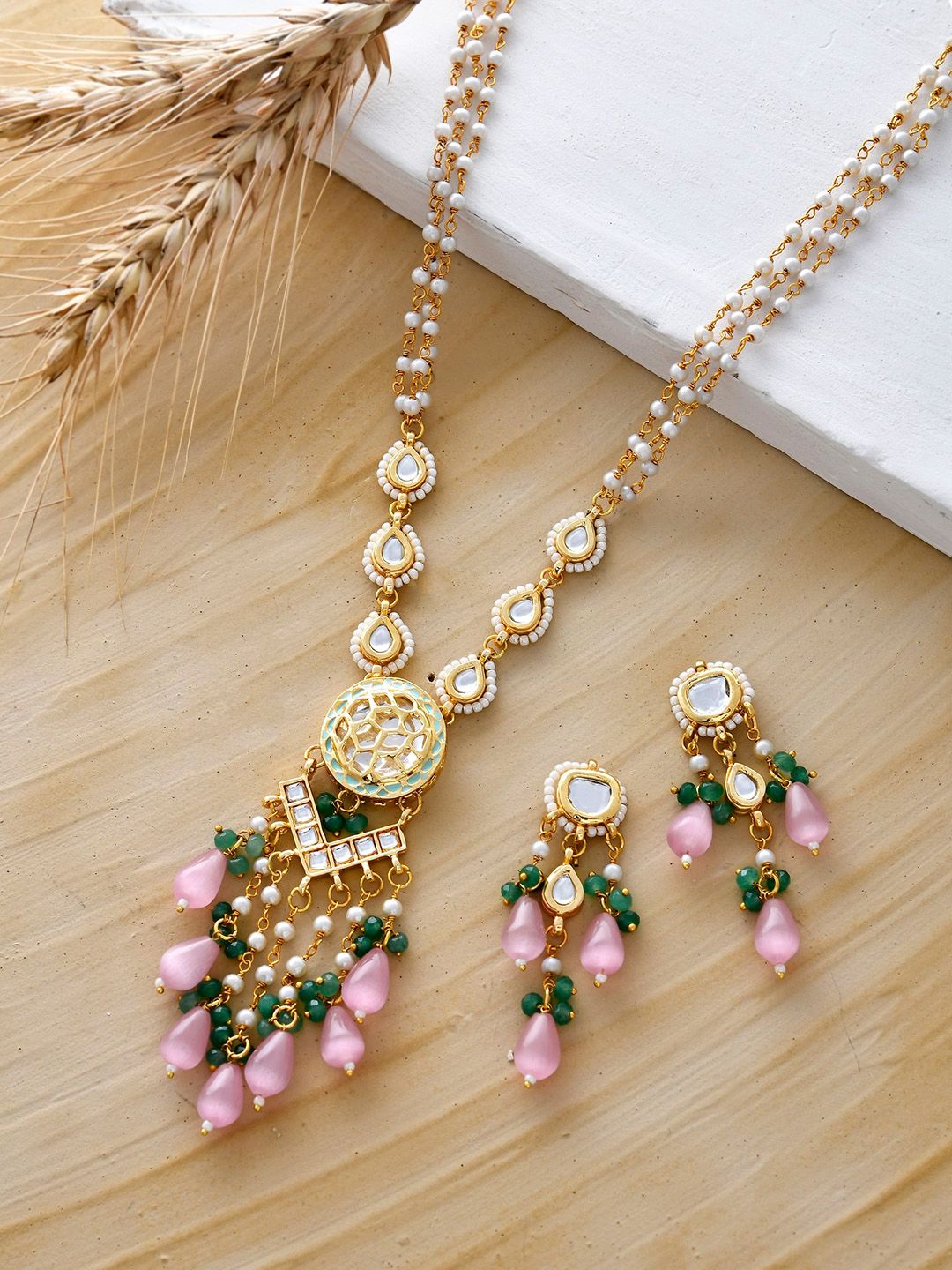 DASTOOR Gold-Plated Artificial Stones and Beads Jewellery Set