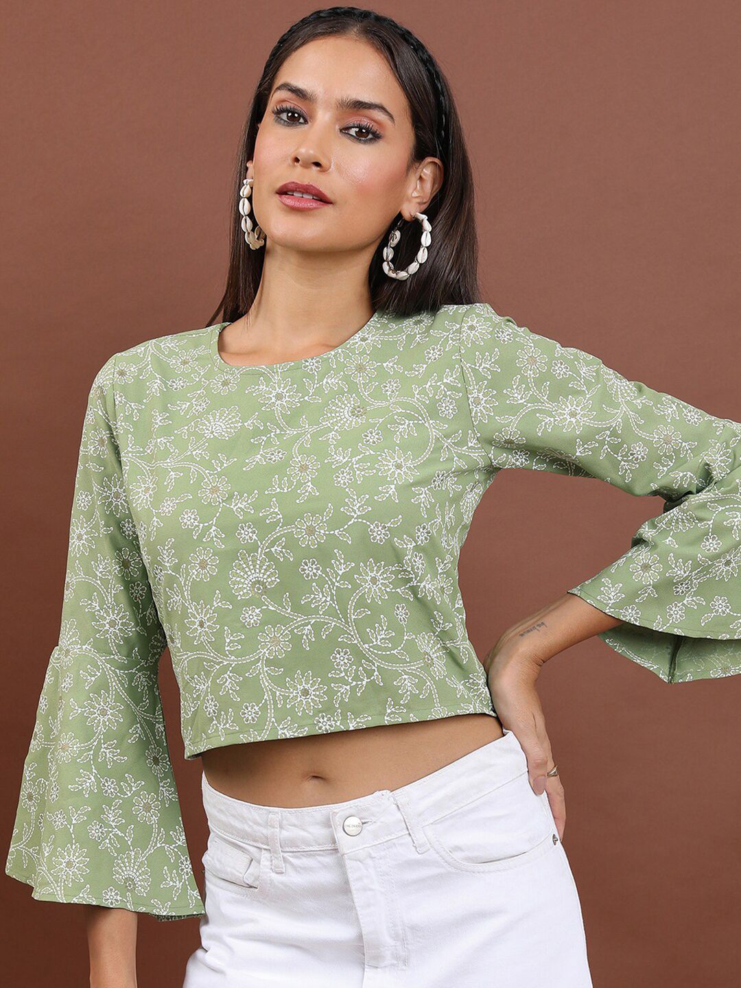 Vishudh Green Floral Printed Bell Sleeve Crop Top