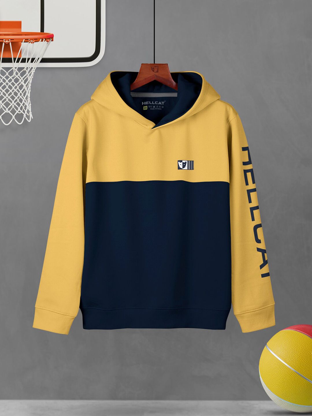 HELLCAT Boys Colourblocked Hooded Cotton Pullover