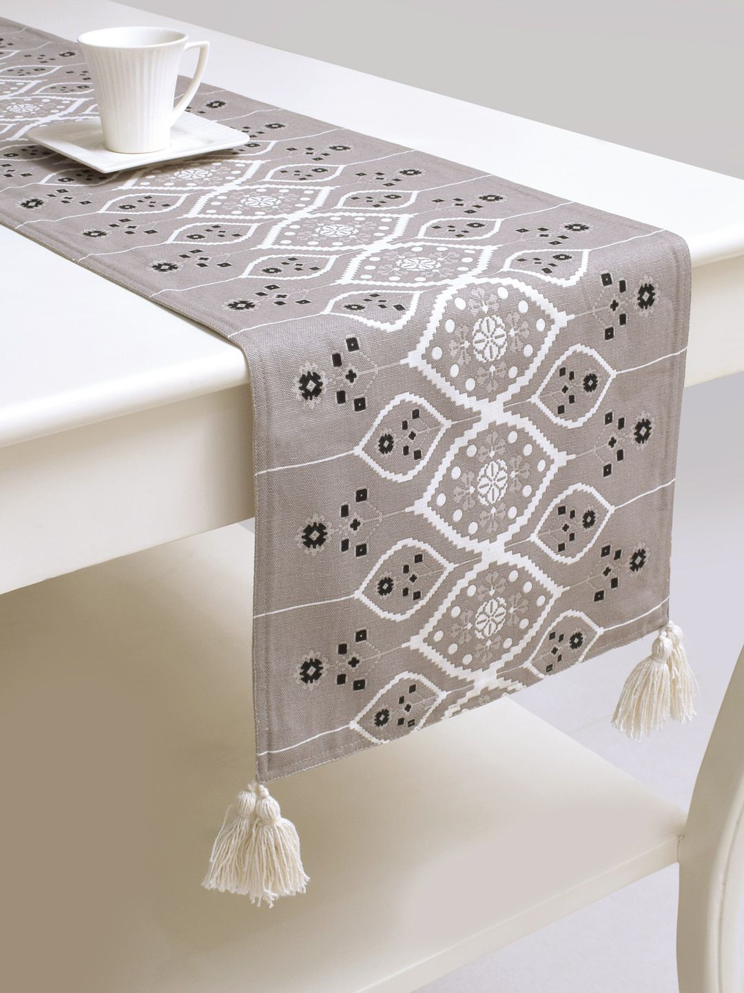 BLANC9 Grey & White Printed Pure Cotton Table Runner