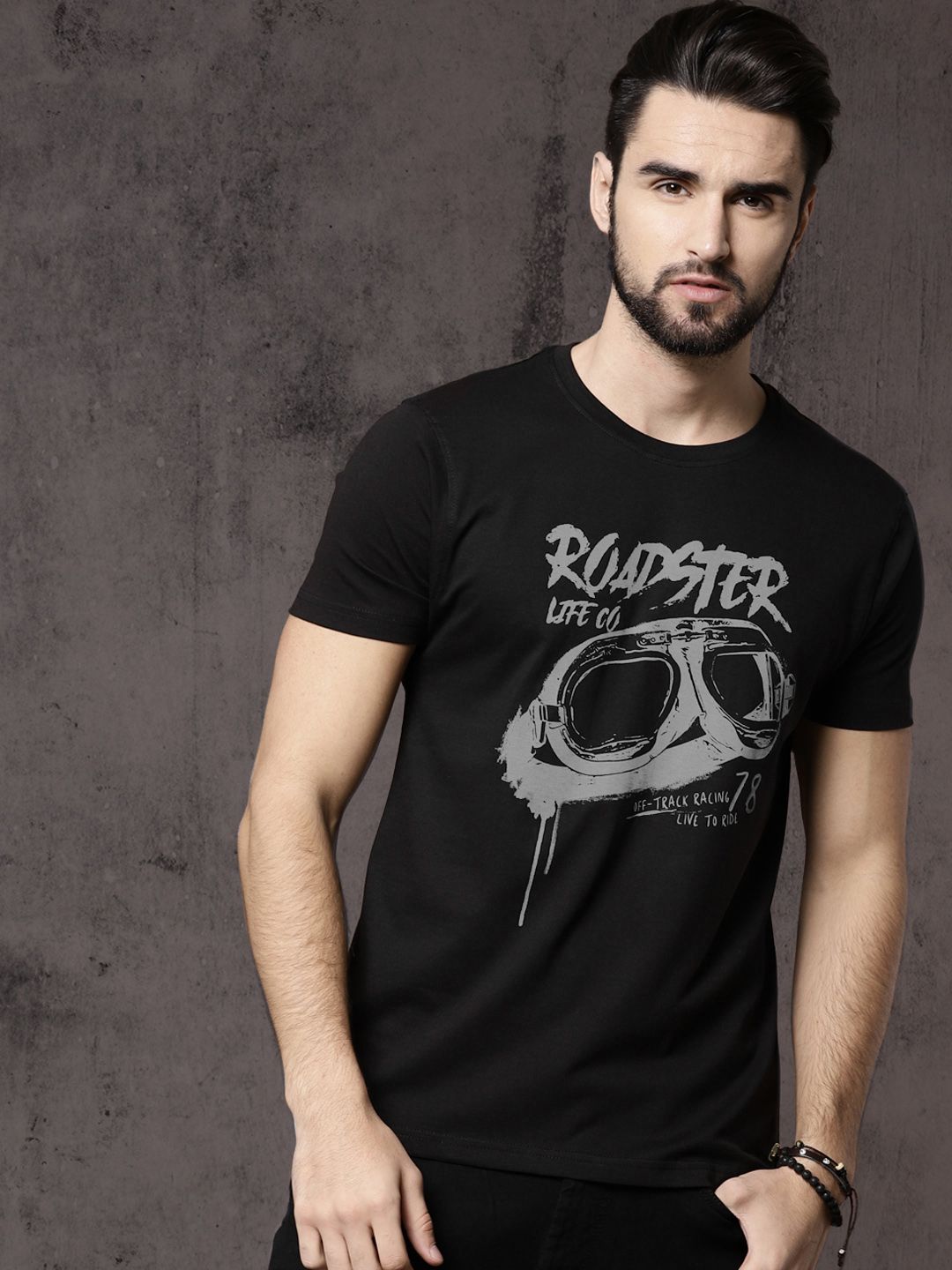 Roadster Time Travlr Men Black Printed Round Neck  Cotton T-shirt