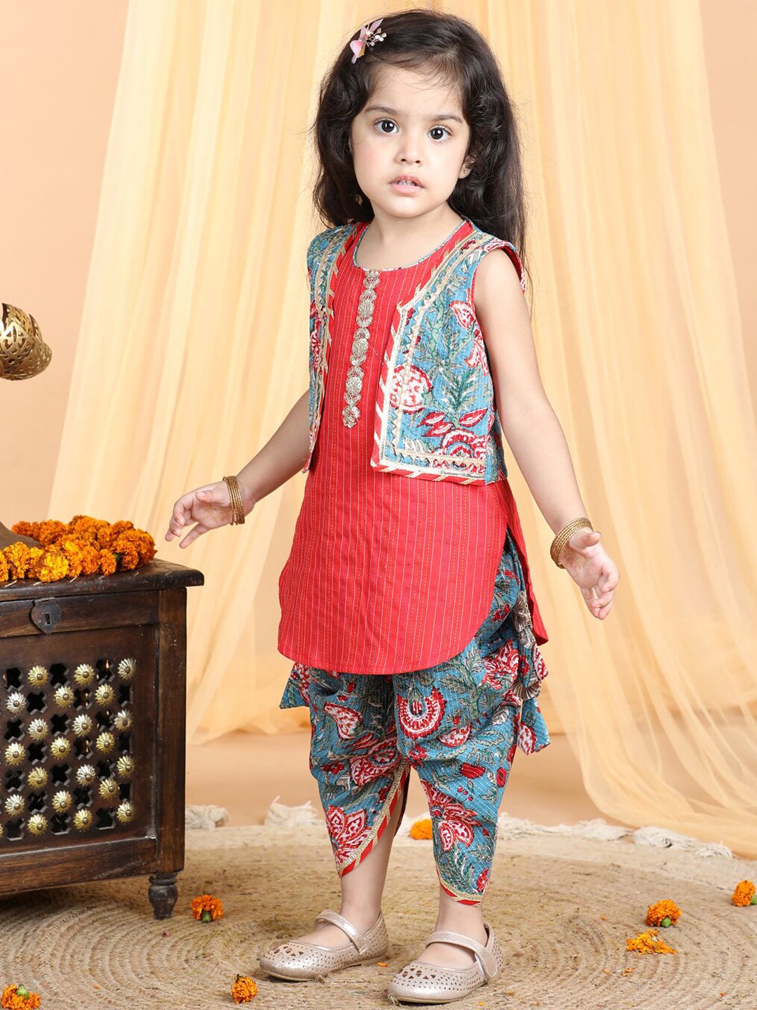 X Kinder Kids Girls Striped Pure Cotton Gotta Patti Kurti With Dhoti Pants & Jacket 4