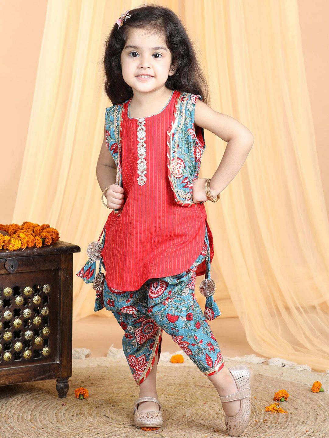 X Kinder Kids Girls Striped Pure Cotton Gotta Patti Kurti With Dhoti Pants & Jacket 6