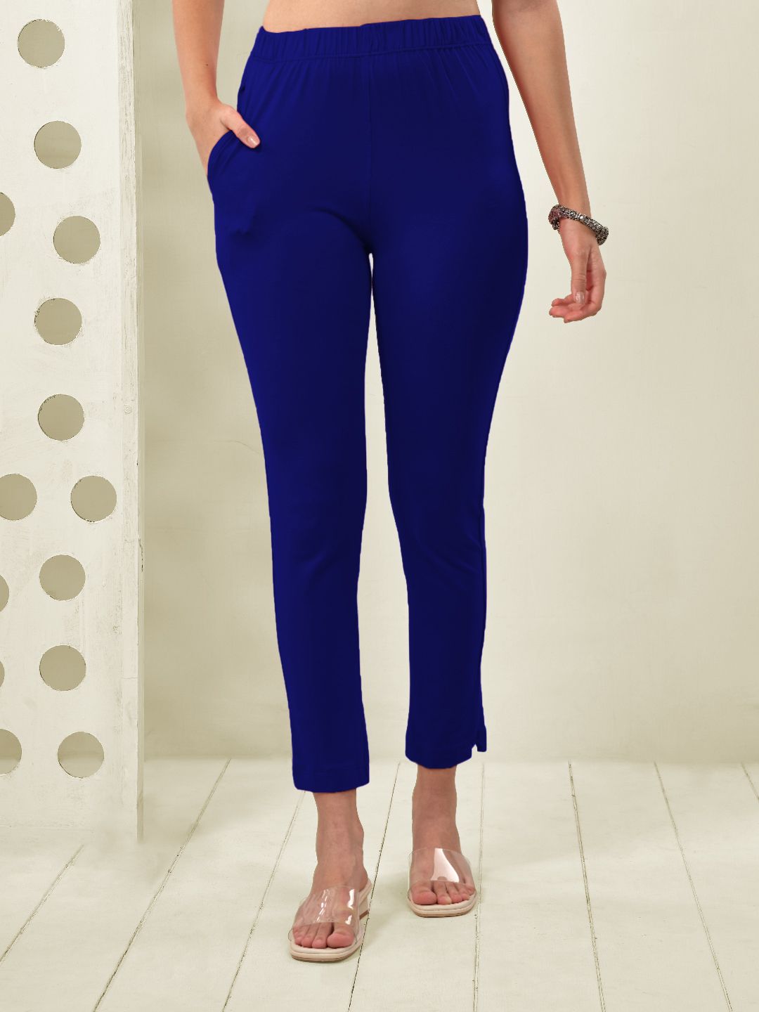 LYRA Women Mid-Rise Cropped Trousers