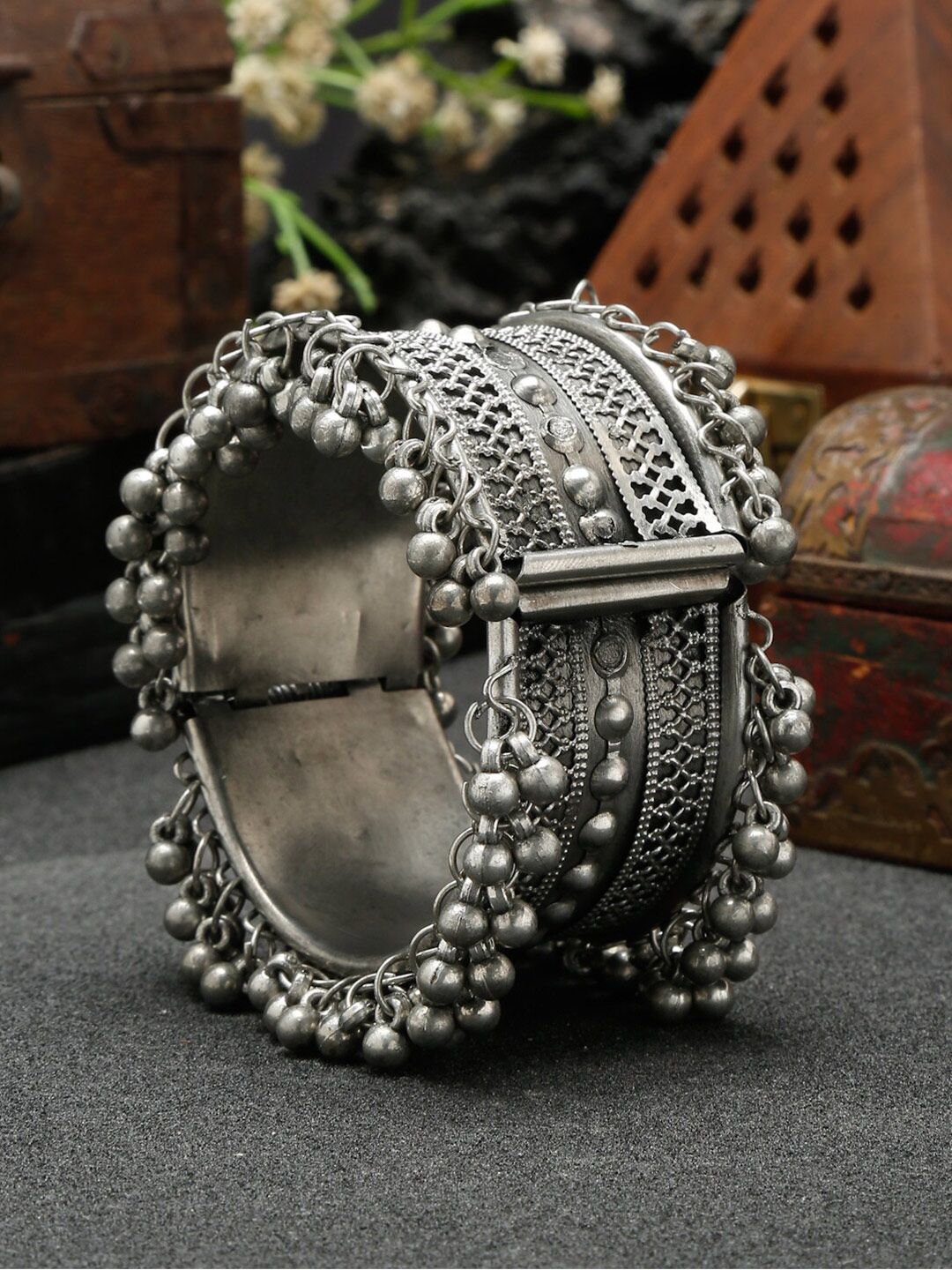 Buy Sangria Silver Plated Cuff Bracelet -  - Accessories for Women