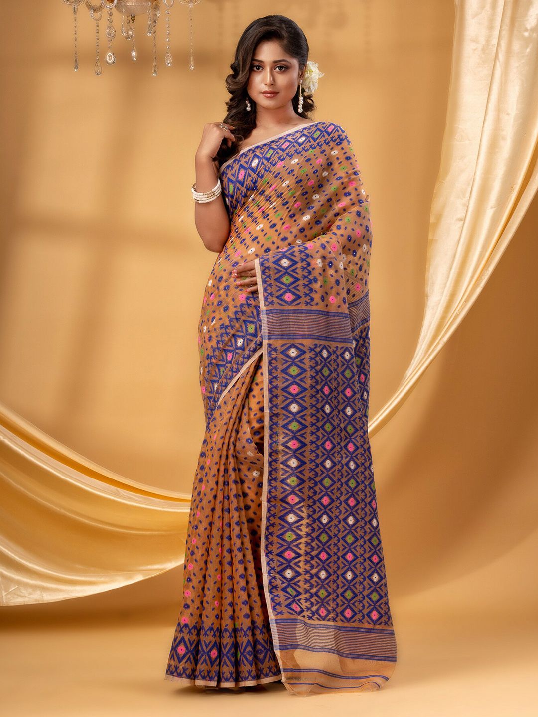 DESH BIDESH Woven Design Pure Cotton Jamdani Saree