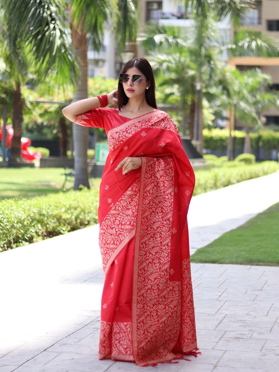 VISHNU WEAVES Woven Design Zari Bhagalpuri Saree
