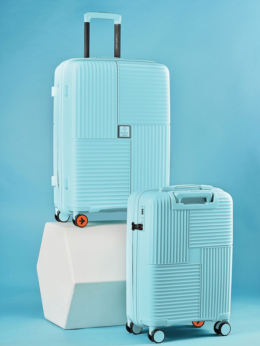 Nasher Miles Set of 2 Light Blue Singapore Hardside Luggage Bag 55cm & 65cm