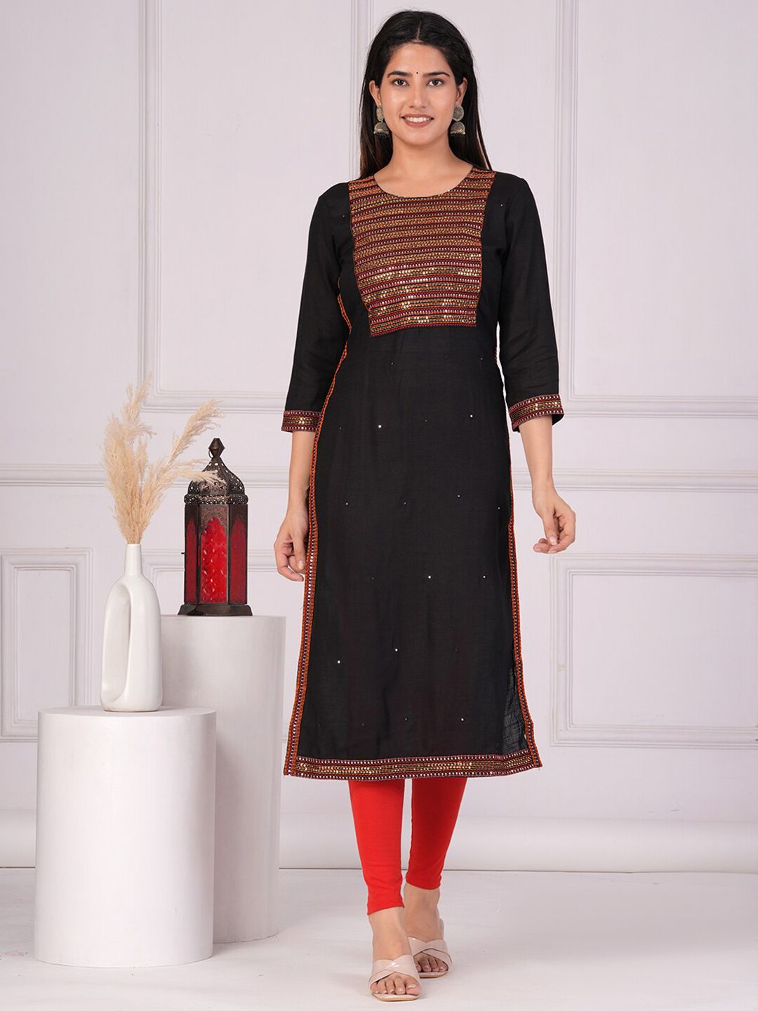 Mizaz Embellished Yoke Design Straight Kurta