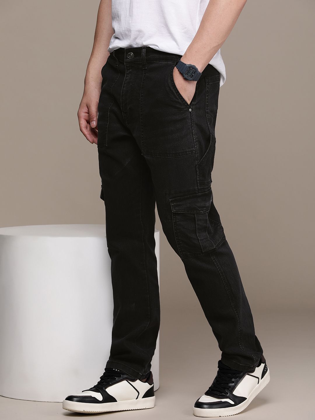 WROGN Men Cargo Fit Stretchable Jeans