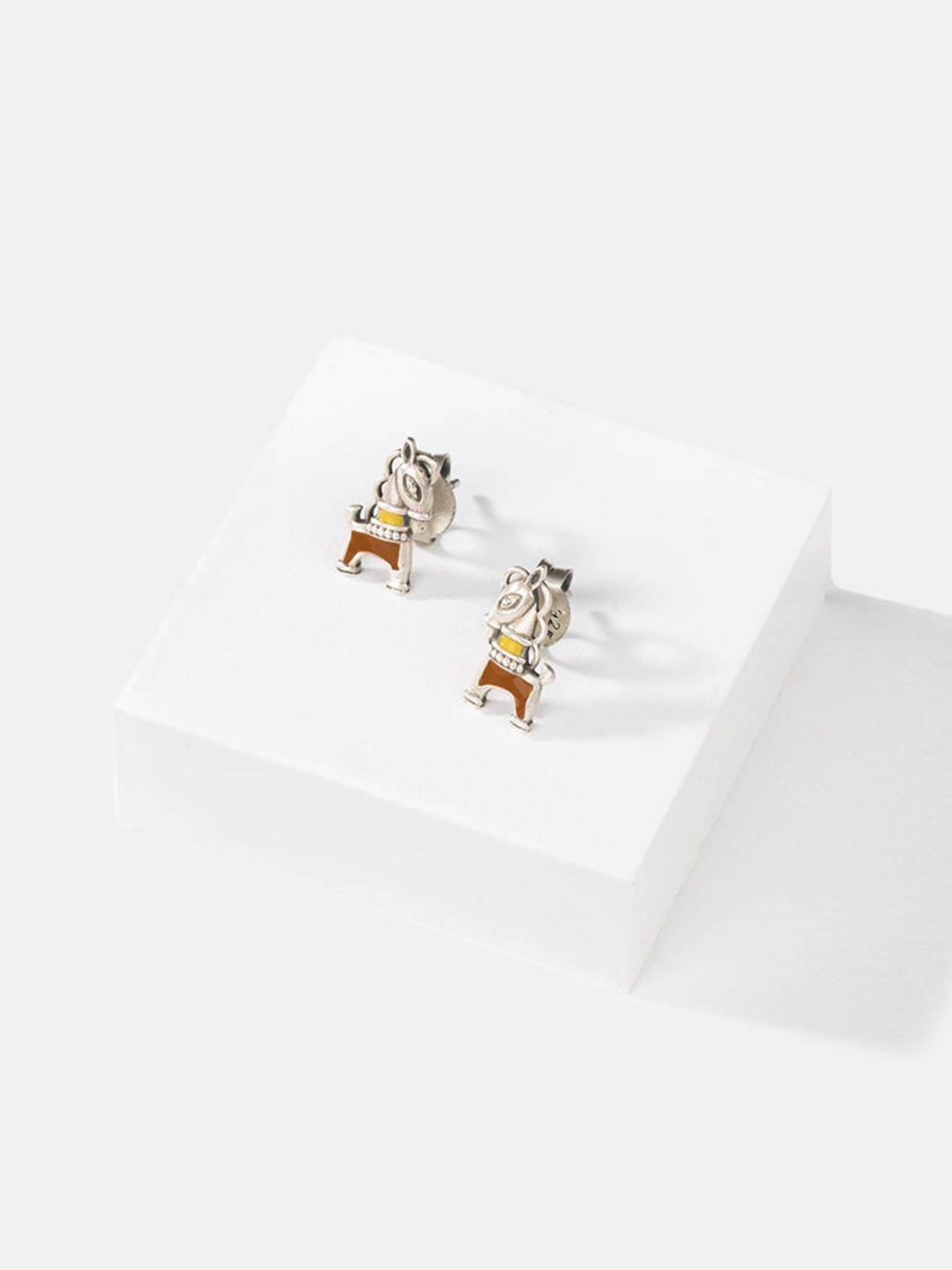 Shaya by CaratLane 925 Sterling Silver Contemporary Studs Earrings