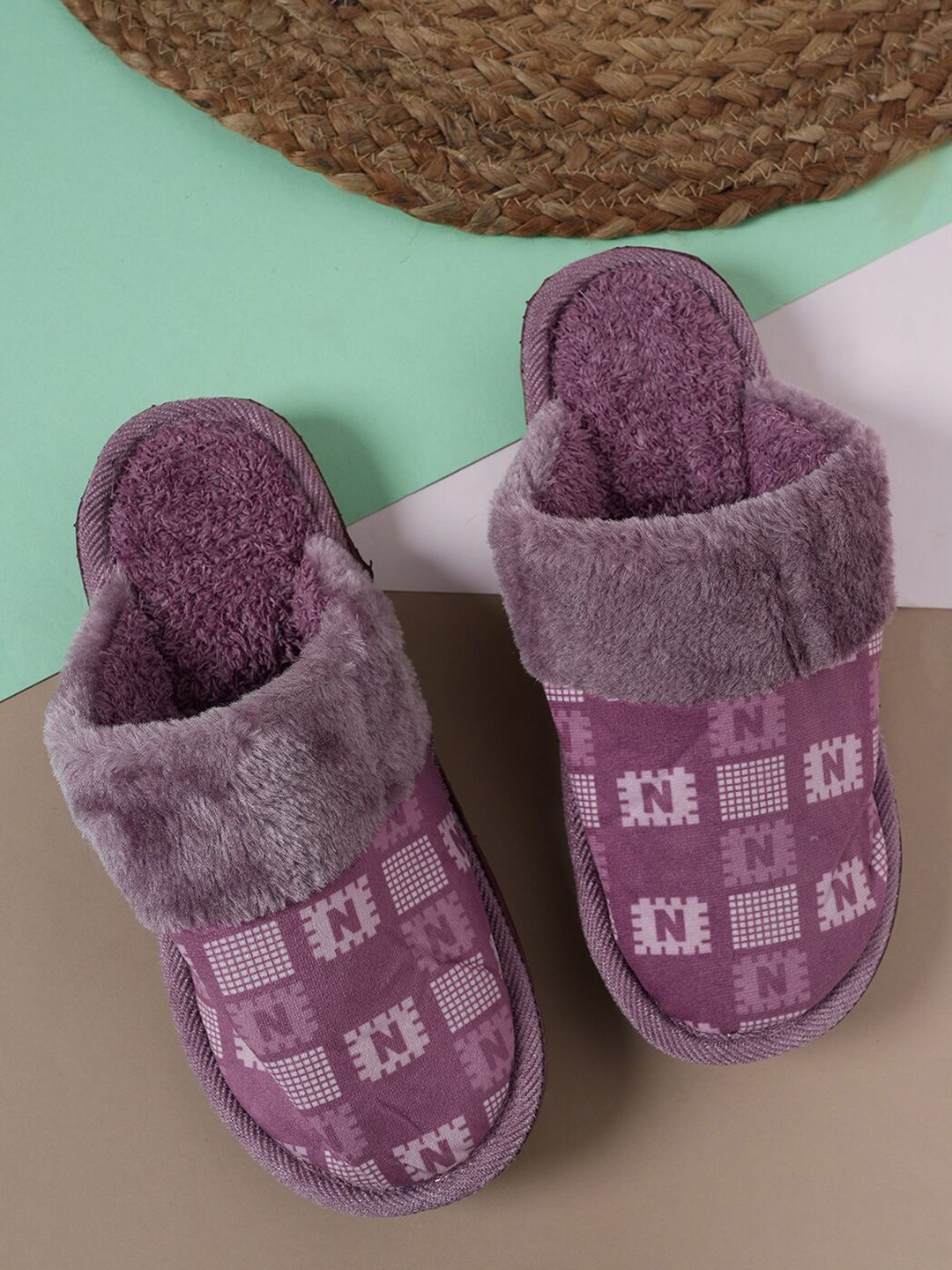 Walkfree Men Self Design Room Slippers