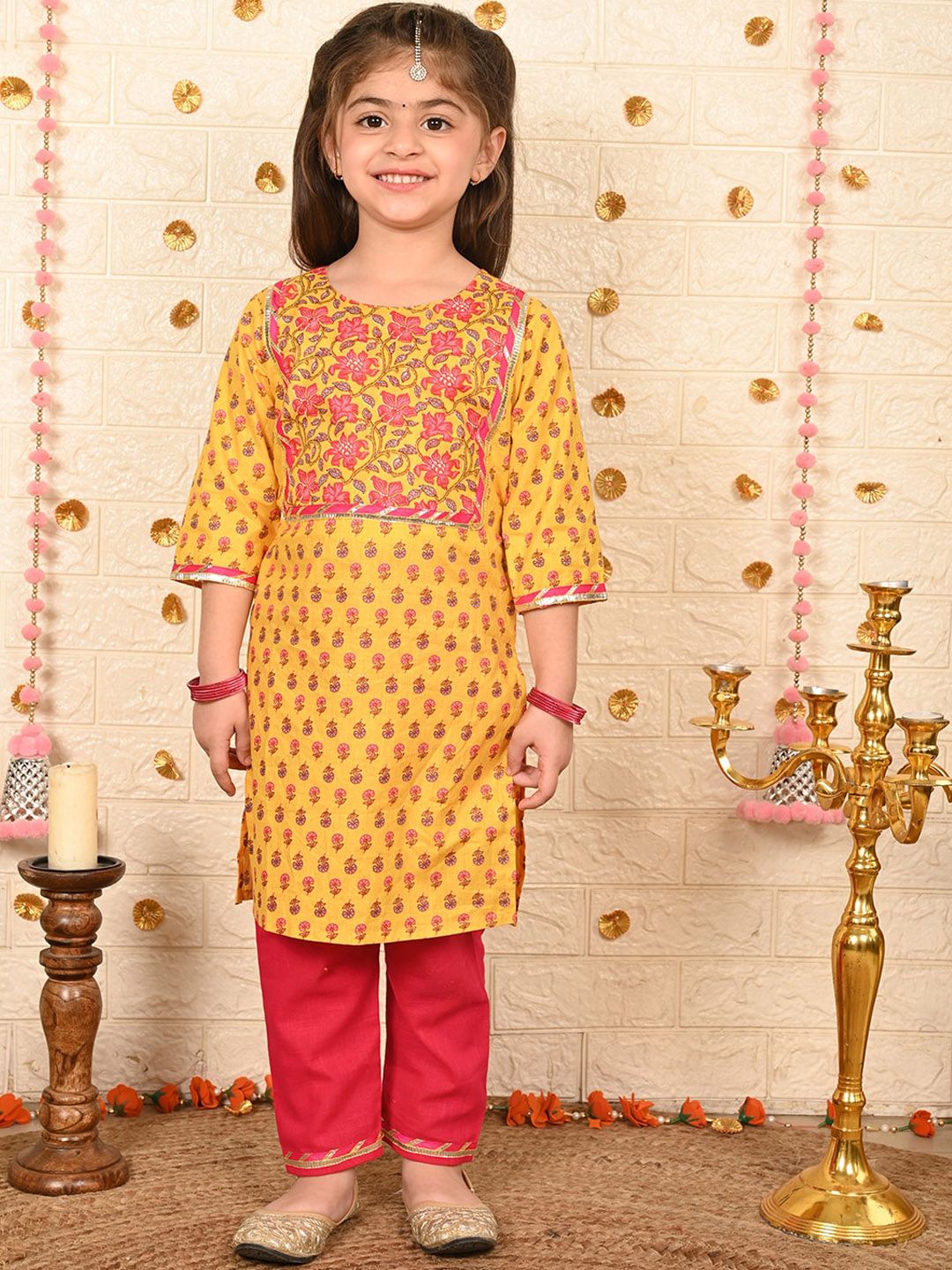 Girls Floral Printed Pure Cotton Kurta With Palazzos