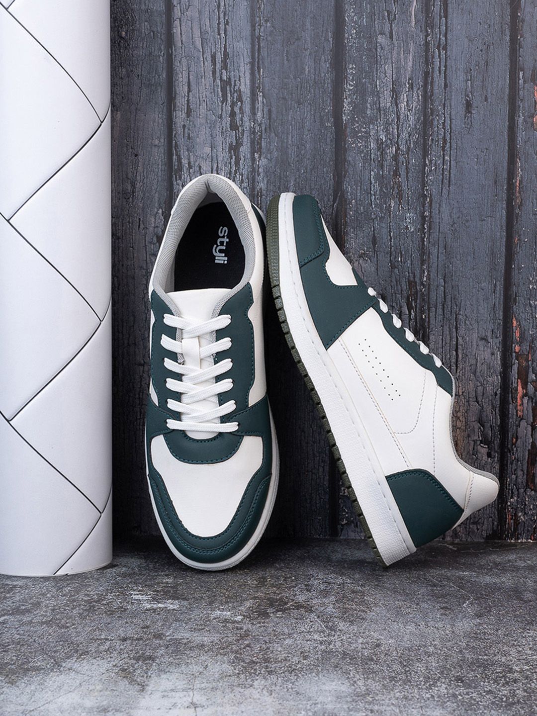 Styli Men Colourblocked Lace-Up Sneakers