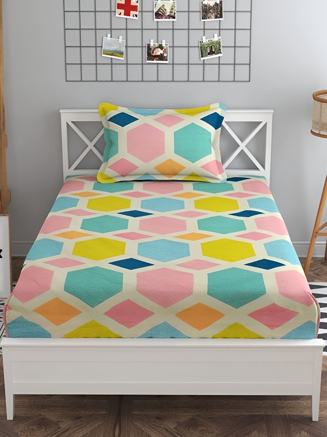 RRC Pink Geometric Microfiber 144 TC Single Bedsheet with a Pillow Cover-60 x 90 inches