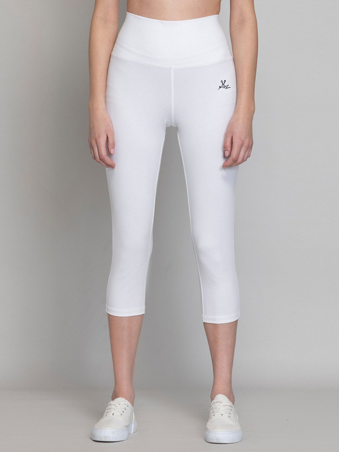Muvazo Women High-Rise Three-Fourth Length Training Tights