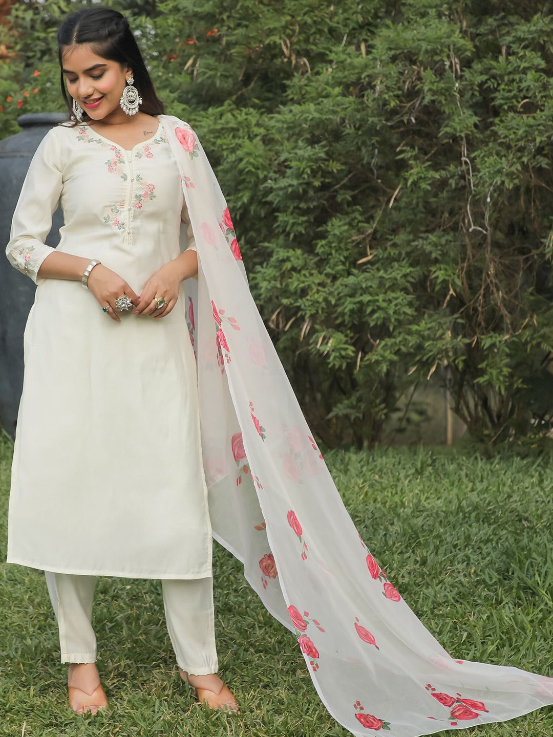 Rajnandini Floral Embroidered Regular Pure Cotton Kurta with Trousers & Dupatta
