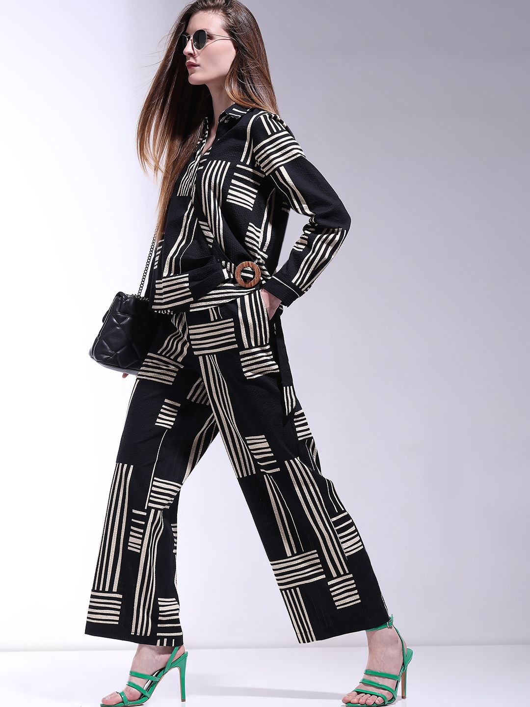 Vero Moda Women Geometric Printed Loose Fit High-Rise Cotton Trousers
