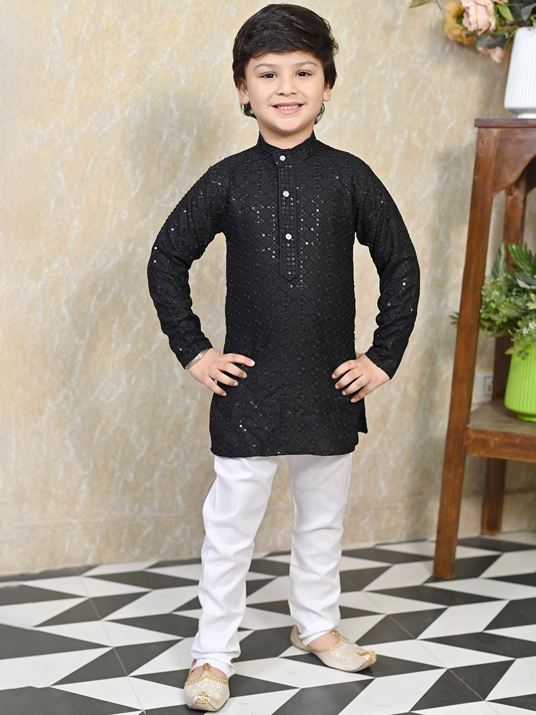 BT DEZINES Sequinned Embroidered Chikankari Ethnic Motifs Kurta Pyjama Set