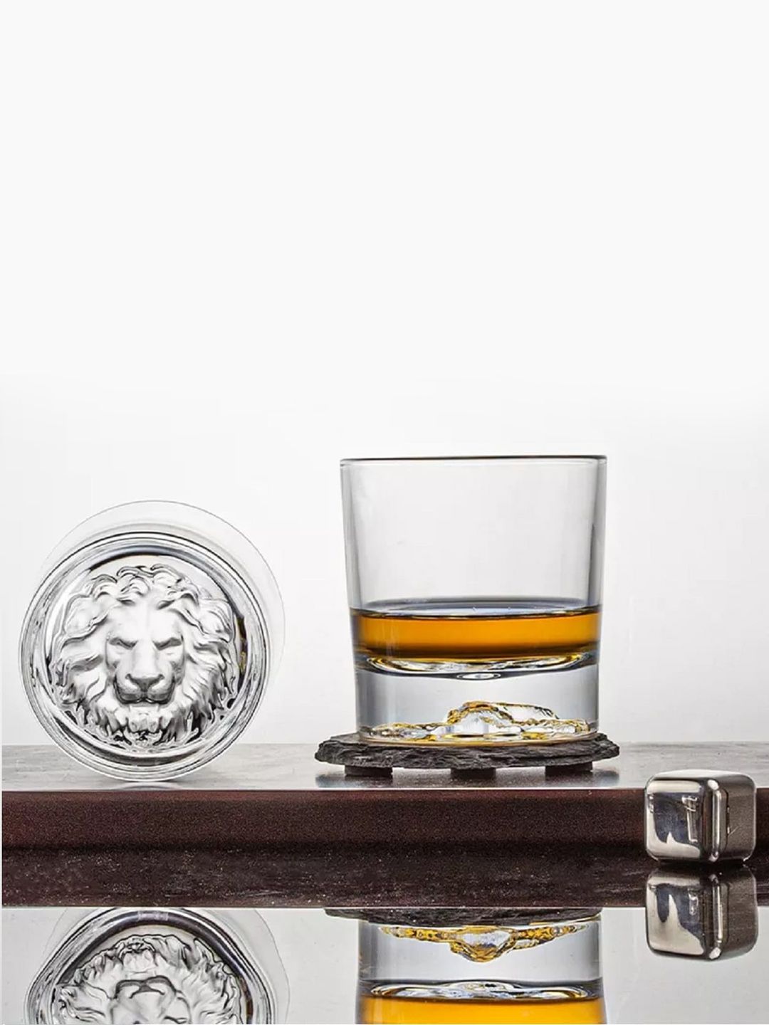 MELBIFY Transparent 2 Pieces Lion Designed Whiskey Glasses 300 ml