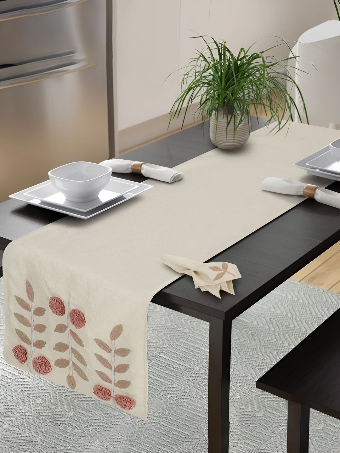eyda Off-White & Pink Floral Embroidered Cotton Table Runner