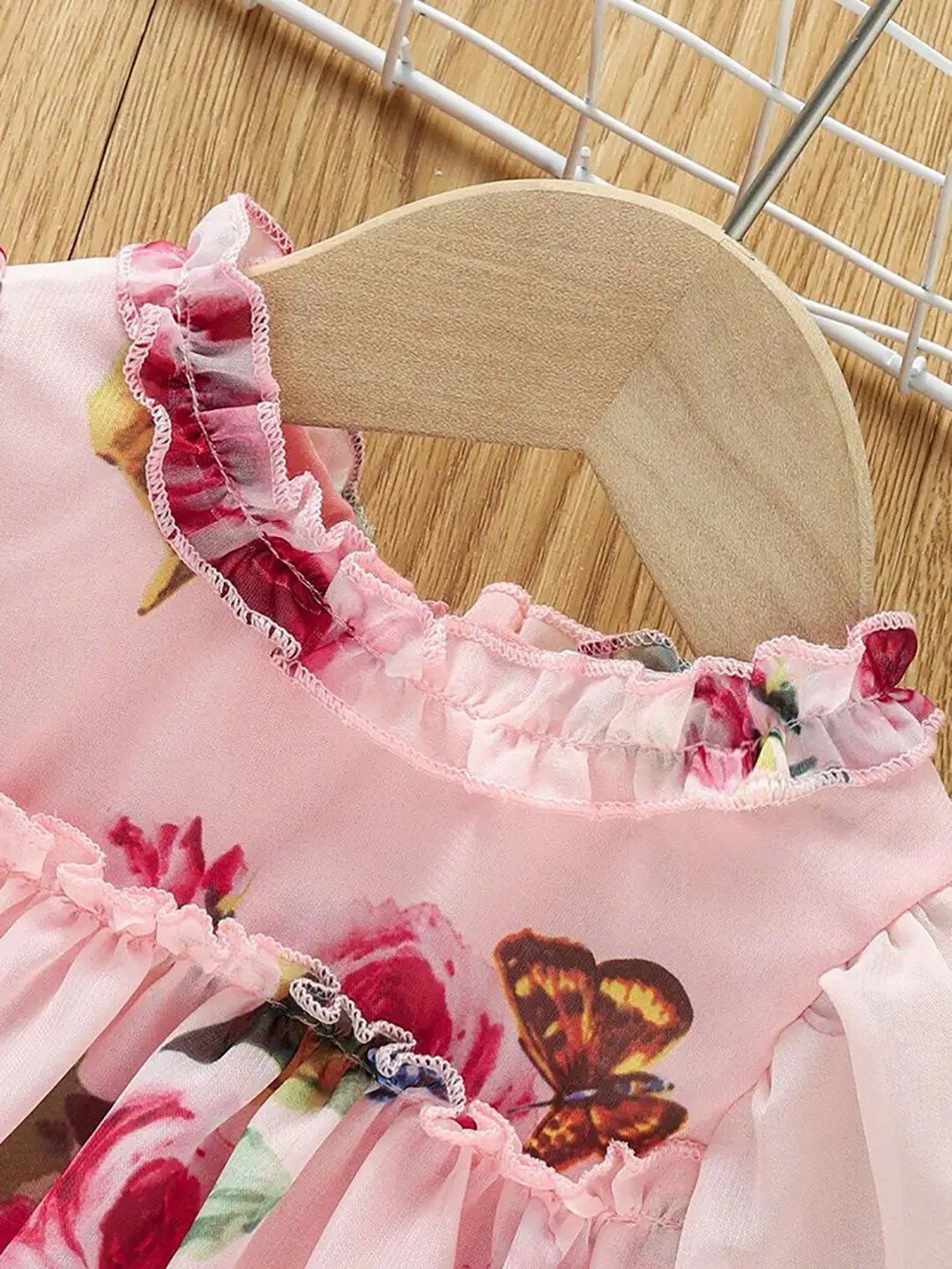 Girls Floral Print Puff Sleeves Ruffled Georgette Fit & Flare Dress 3
