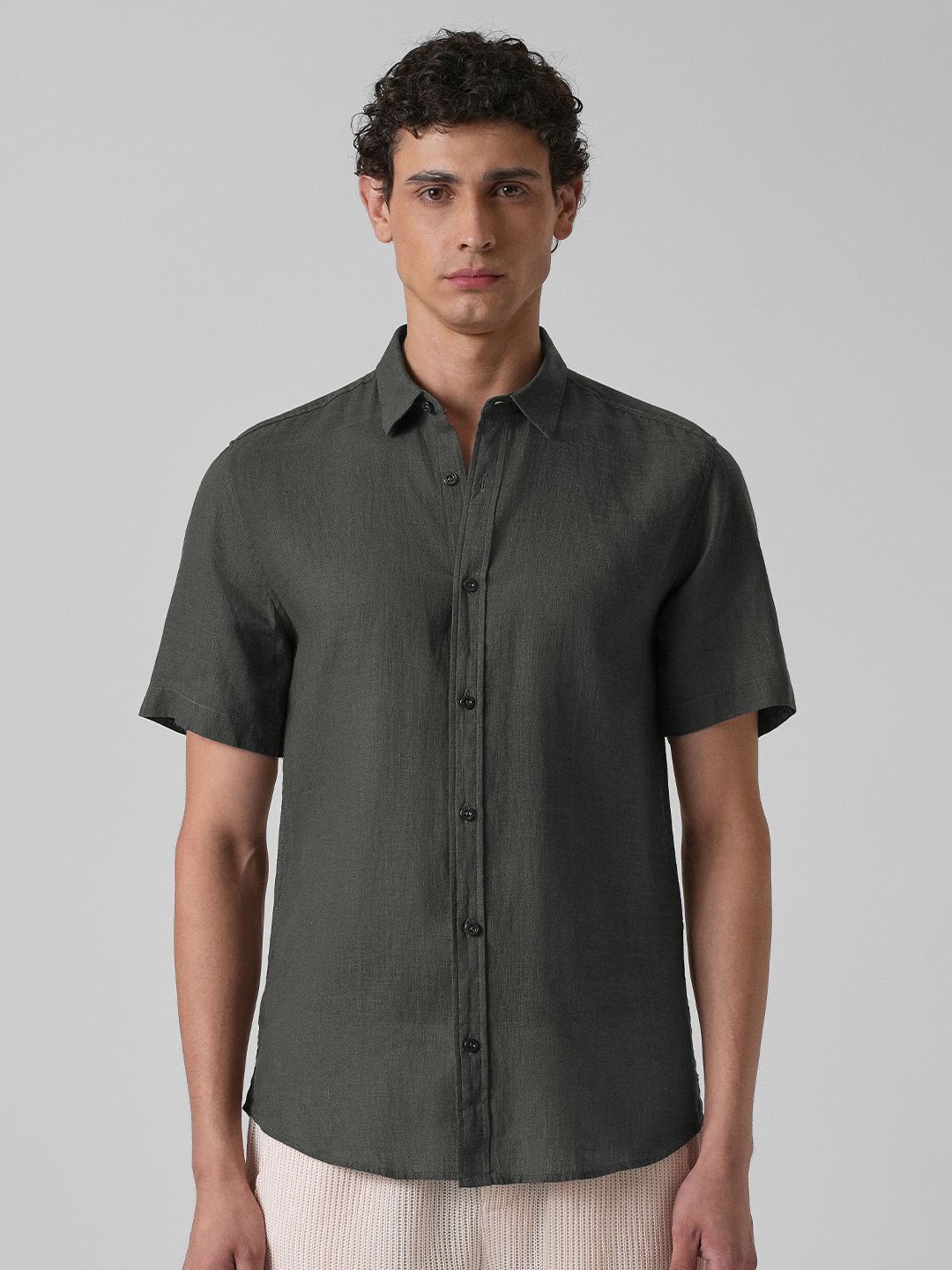 Banana Club Classic Spread Collar Short Sleeves Opaque Casual Shirt