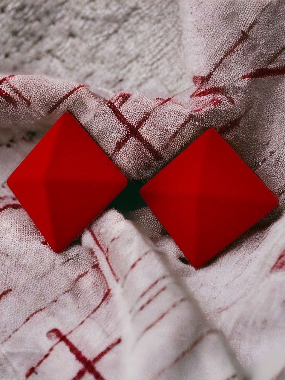 LUCKY JEWELLERY Red Geometric Contemporary Studs Earrings