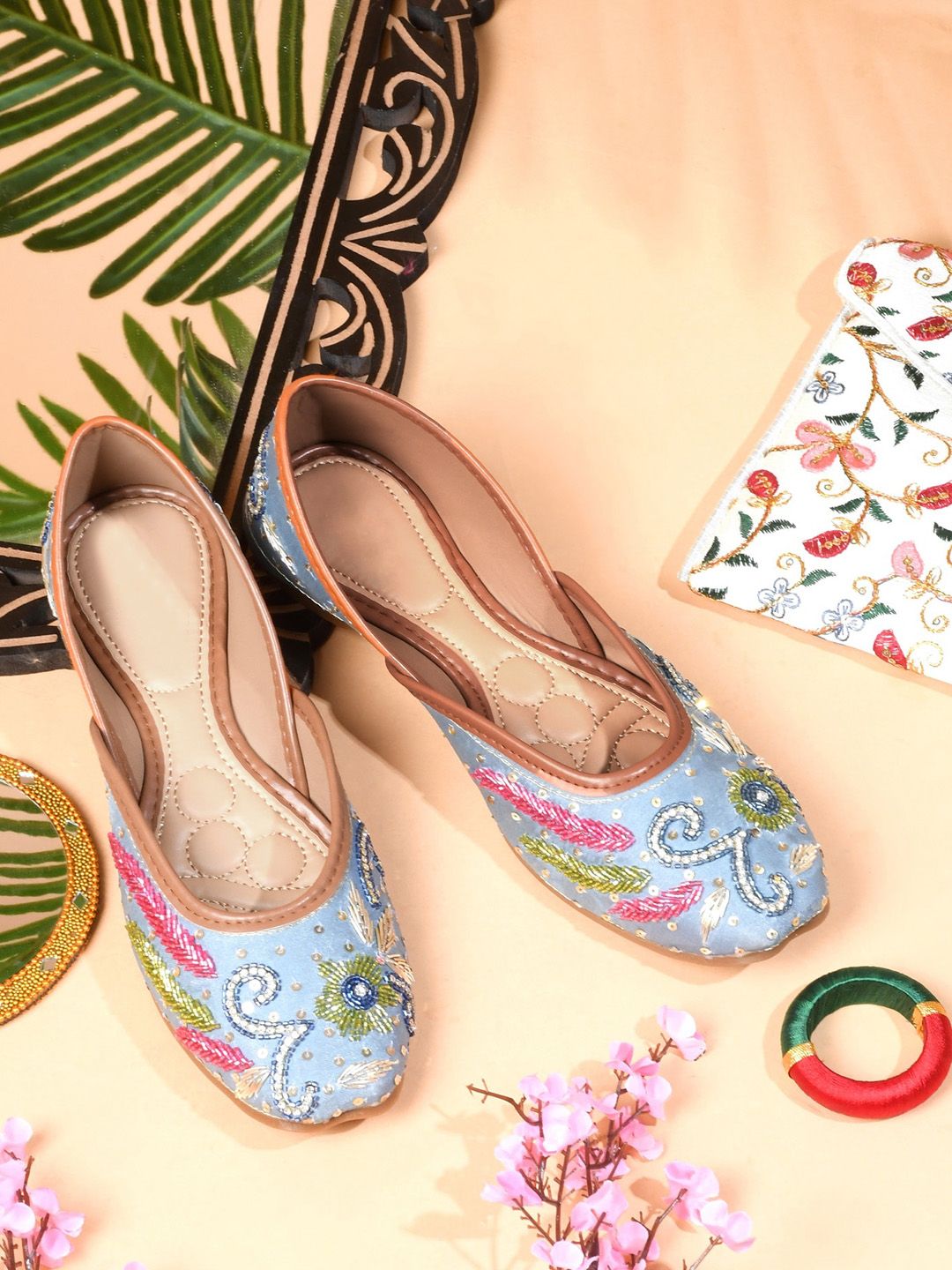 Try Me Embellished Ethnic Mojaris