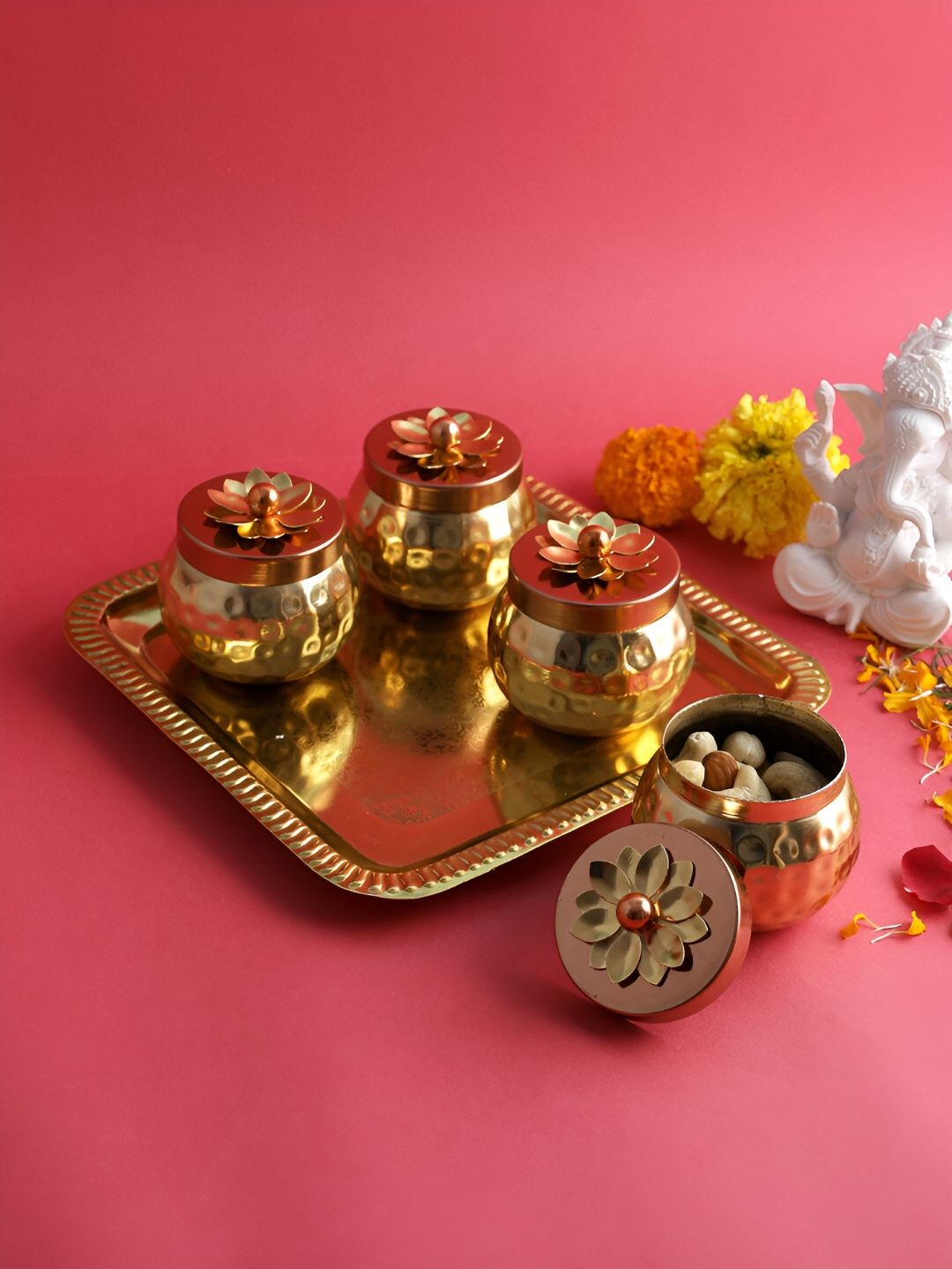 Aapno Rajasthan Gold Cast Iron Dishwasher Safe 5 Piece Clip-On Jar