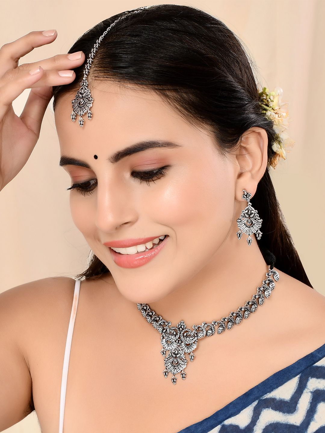 Morni Mayukkhi Necklace Set