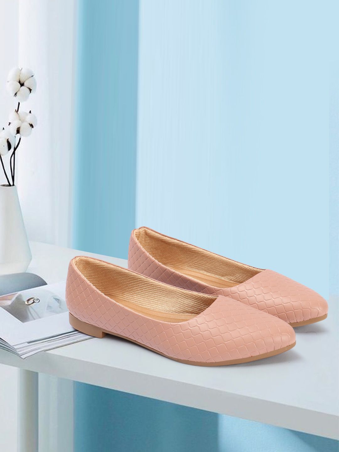 Colo Textured Pointed Toe Ballerinas