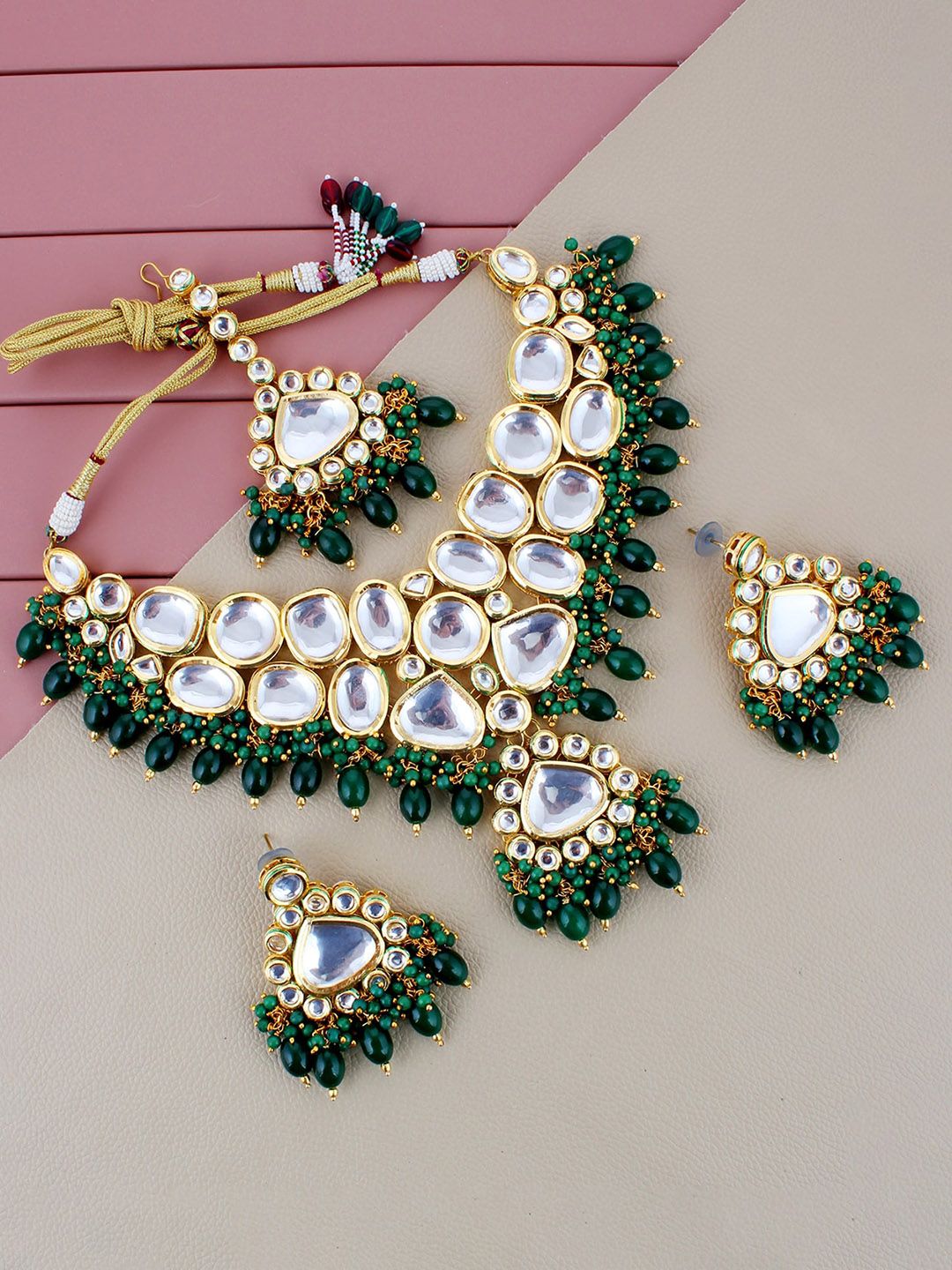 LUCKY JEWELLERY Green 18KT Gold-Plated Kundan-Studded & Beaded Party Set