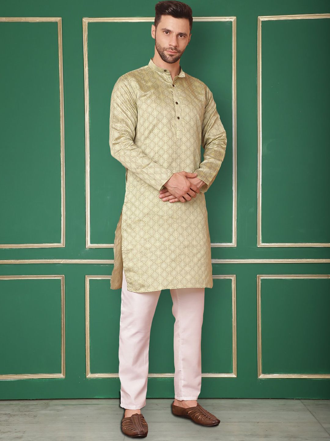 Jompers Mandarin Collar Geometric Regular Straight Kurta with Churidar