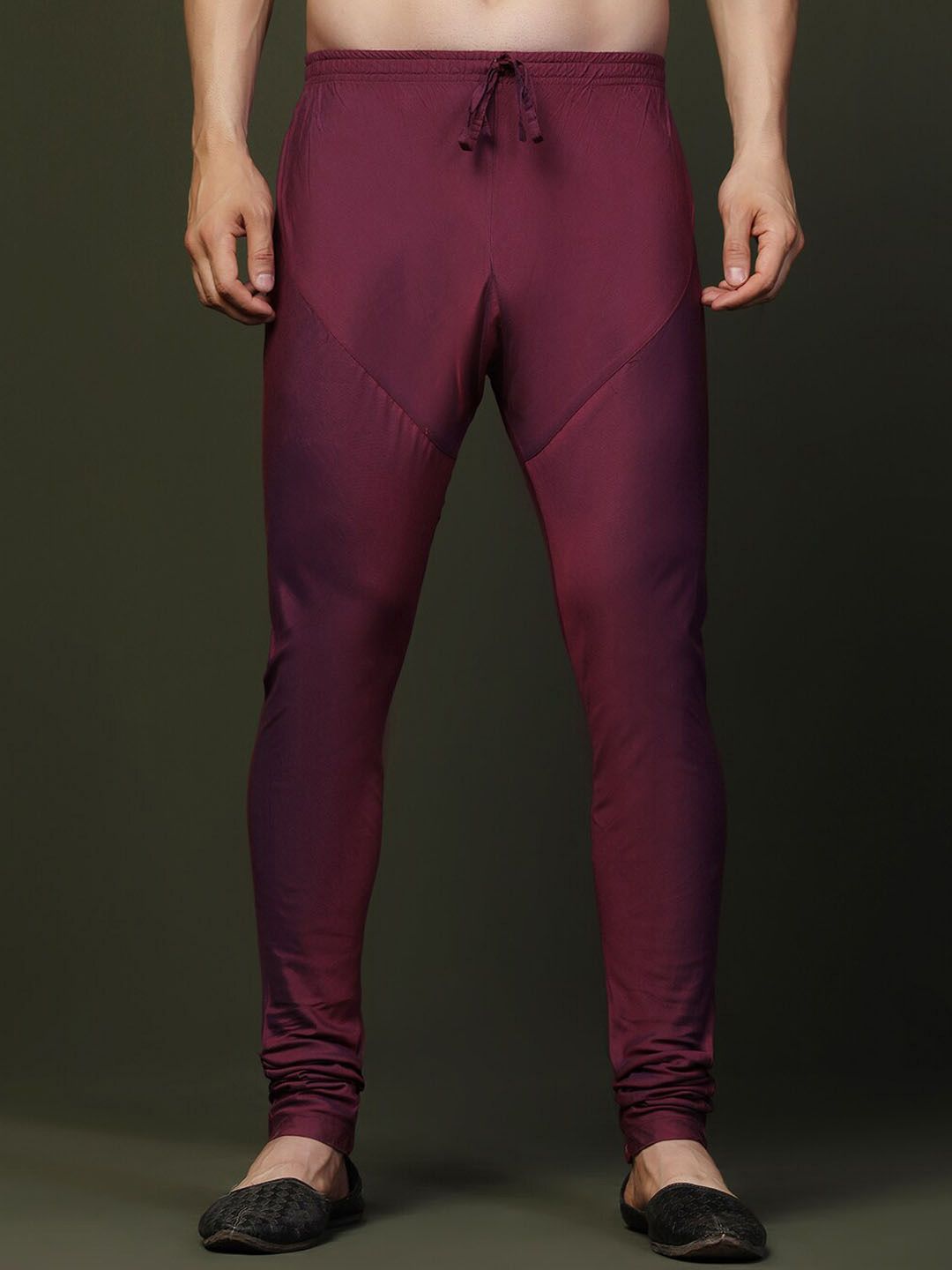 KISAH Men Solid Magenta Churidar