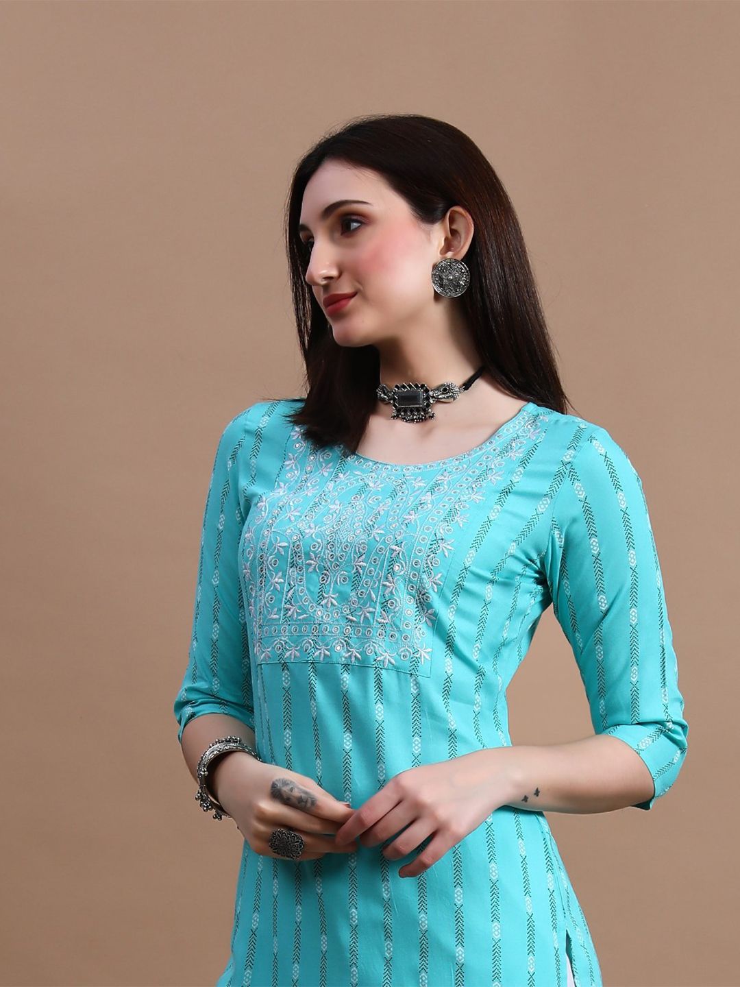 GLOWWORLD Ethnic Motifs Printed Straight Kurta