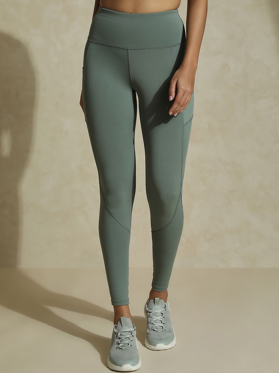 Silvertraq Aura leggings Light Sage